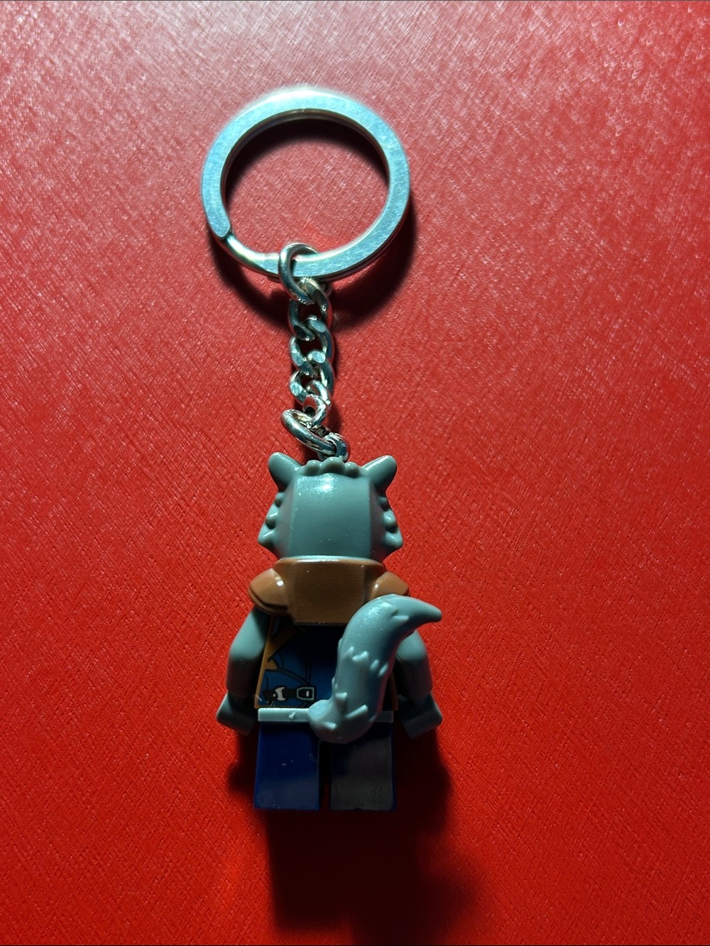 Rocket Raccoon keychain - Picture 3 of 3